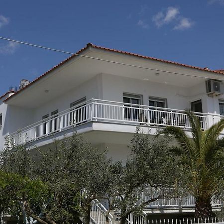 Despina Apartment 克拉默特 外观 照片
