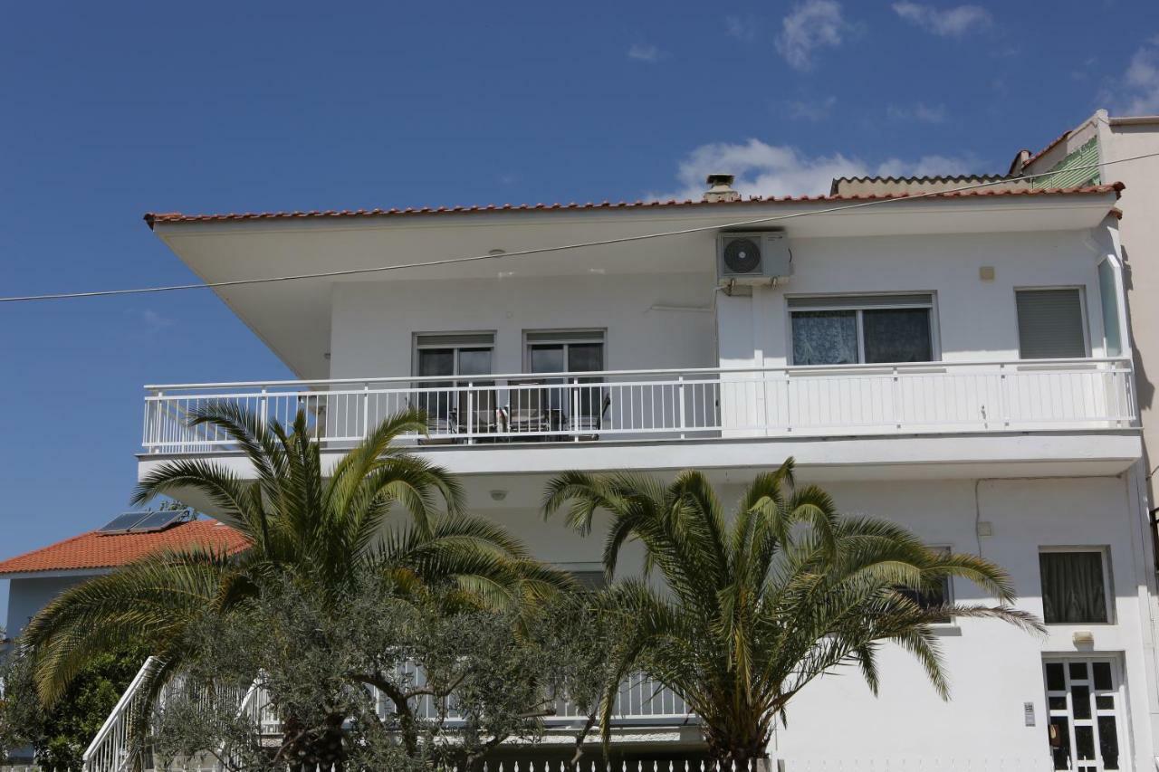 Despina Apartment 克拉默特 外观 照片